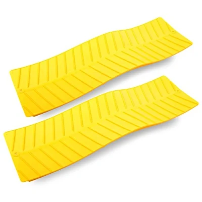 Immagine di Tappetino antiscivolo, trazione, set 2 pezzi, colore giallo 740 x 225 mm per camper, auto, SUV.