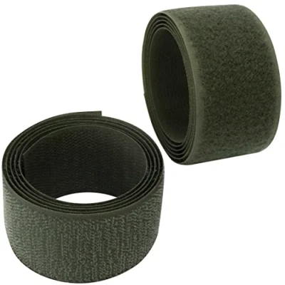 Immagine di AERZETIX C65991 Nastro/rotolo di scratch 40mm 1 metro auto aggrappante organizer/fermacavo striscia aggancio sacchetto indumento cinghia colore: verde oliva in poliammide e poliestere