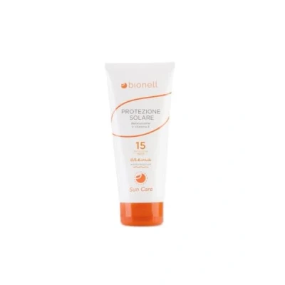 Immagine di Crema Protezione Solare media spf 15 Bionell 200 ml Protegge dai raggi UVA e UVB per pelli mediamente scure o parzialmente abbronzate lenitiva protettiva.