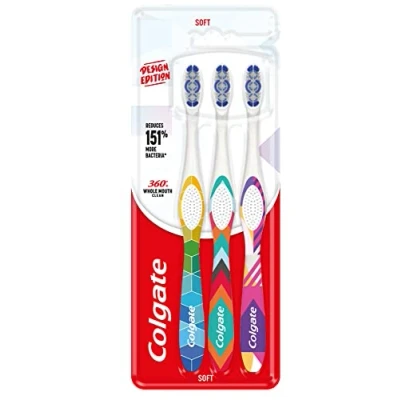 Immagine di Colgate 360 Whole Mouth Clean Spazzolino da denti morbido, confezione 3 pezzi, bocca più sana e pulita, cura completa della bocca, rimuove efficacemente la placca le macchie, senza cappuccio