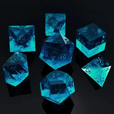 Immagine di Bescon Crystal Clear (Unpainted) Sharp Edge DND Dice Set of 7, Razor Edged Polyhedral D&amp;D for Dungeons and Dragons Role Playing Games, SteelBlue Color