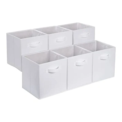 Immagine di Amazon Basics Confezione da 6 cubi portaoggetti pieghevoli in tessuto, contenitori con maniglie 26.67 x 27.94 cm, Bianco Tinta Unita