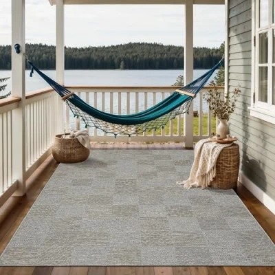 Immagine di the carpet Calgary robusto tappeto per esterni, resistente alle intemperie e ai raggi UV, balcone, terrazza, giardino d&#039;inverno o cucina sala da pranzo, 120x160 cm, Beige