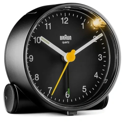 Immagine di Orologio Sveglia Analogico Classico Braun con Funzione Snooze e Luce, Movimento al Quarzo silenzioso, Suono Beep crescendo, colore nero, modello BC01B.