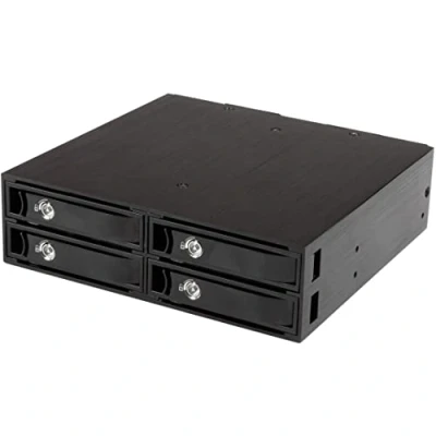 Immagine di StarTech.com Backplane mobile per rack hot swap 5,25&quot; a 4 alloggiamenti HDD SATA/SAS da 2,5&quot;, 6 Gbps