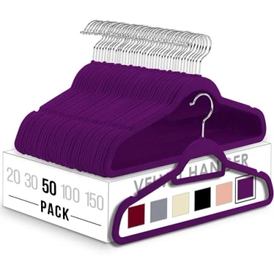 Immagine di Utopia Home Grucce antiscivolo in velluto [Set di 50] (42 cm) Appendiabiti resistente con tirante, gancio rotatorio a 360 gradi Salvaspazio (Viola)
