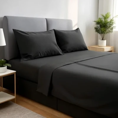 Immagine di gobedreams Set Lenzuola Matrimoniale 4 Pezzi 150x190/200, in Microfibra di Poliestere Spazzolata. Lenzuolo Piatto, con Angoli Regolabili e 2 federe. Colore Nero