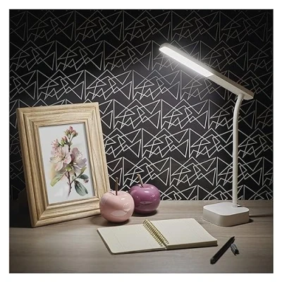 Immagine di EMOS LUCY, lampada da scrivania a LED, ricaricabile tramite USB, durata 96 ore, potenza 2 W, luminosità 100 lm, senza fili, flessibile, regolazione continua, cavo di ricarica USB 1 m, bianco