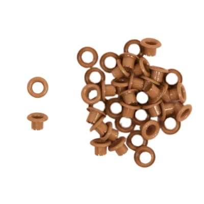 Immagine di Craftelier Confezione da 40 occhielli di base ideali per lo scrap o il crafting validi diversi materiali dimensioni 5 mm diametro interno e 8 esterno colore cioccolato