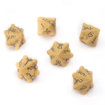 Immagine di Set Dadi D12 di Sei 12 Facce per GDR a Tema Teschio &amp; Ossa. Particolari D&amp;D, Dungeons Dragons (DND), Warhammer, Pathfinder, Magic the Gathering (MTG). (Giallo)