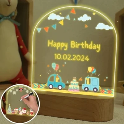 Immagine di uniqicon Lampada Notturna Per Bambini, Regali Nascita Bimbo, Luce In Acrilico Con Simpatico Motivo A Macchinina, Regalo Neonato Maschio, Idee