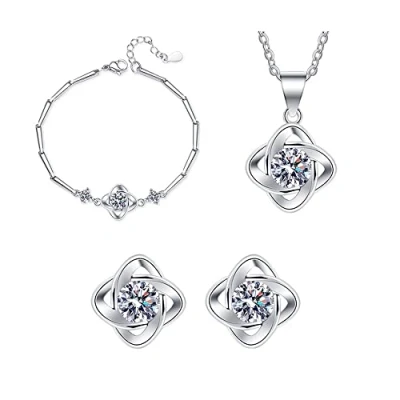 Immagine di TOEECY Parure di Gioielli Quadrifoglio Argento Pendente Collana Orecchini e Bracciali Set Fortunato per Donna Ragazze (#1)