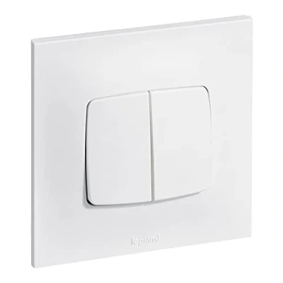 Immagine di Legrand Doppio interruttore o avanti e indietro Nettuno 10A Bianco