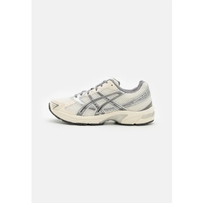 Immagine di Asics Sportstyle GEL1130 Sneakers basse, Donna, Taglia: 39.5, Cream/clay grey Finta pelle / tessuto