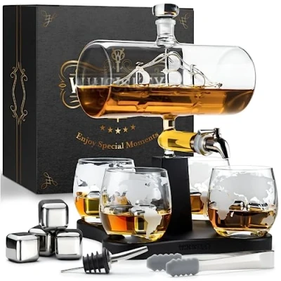 Immagine di WHISISKEY Decanter per Whisky Set Regalo Idee Uomo Compleanno Velieri 1100ML, Scatola Regalo, 4 Bicchieri da x 285ML, Pietre di Whisky, Accessori