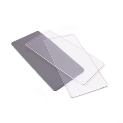 Immagine di Craftelier Set di 3 basi taglio trasparenti compatibili con fustellatrice Minty Cut Realizzati in policarbonato Include base taglio, per incisione e piastra Misure 7,7 x