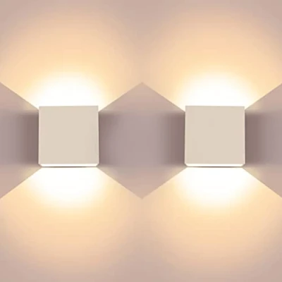 Immagine di 2 Pezzi 6W LED Applique Moderne in Alluminio su e giù per Lampada da Parete, Bianca Calda, Adatte Soggiorno, Camera letto, Scala Sala Pranzo, 3.9&quot;x3.8&quot;x2&quot;