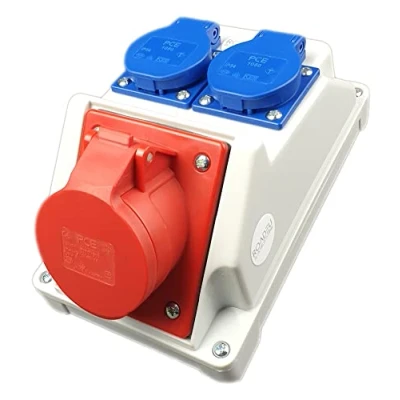 Immagine di RoadEu Presa da parete combinata 16A 5P Quadro a con 2 prese 230V Ripartitore di corrente IP44 per uso interno ed esterno elettrico cantiere PCE