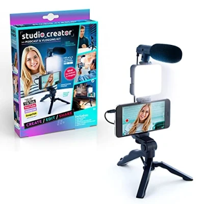 Immagine di Canal Toys Studio Creator Kit per podcast e vlogging, supporto telefono, luce LED, microfono + treppiede, creare contenuti in movimento, età 6+, bianco
