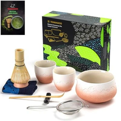 Immagine di TEANAGOO Matcha Set Whisk Bowl with Pouring Spout Scoop Holder Tea Making Kit. di tè giapponese (7pcs) + 2 tazze (5,6 oz), S35, Gradiente Rosa Bianco