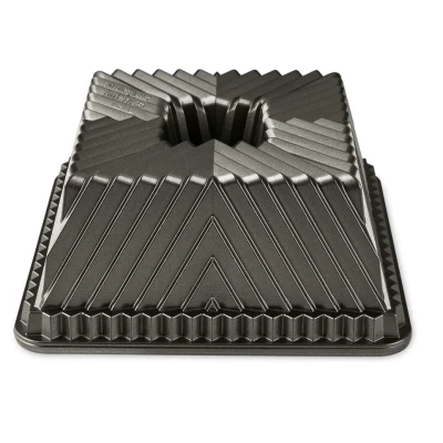 Immagine di Nordic Ware Baking Tray Bundt Squared Pan 22 x cm / 2.4 liters