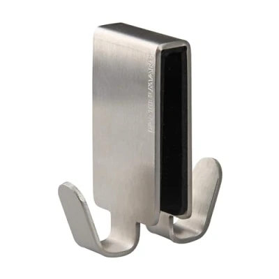 Immagine di Fackelmann Gancio doppio per box doccia in acciai Inox, Dotato di feltrino interno antigraffio, si adatta adattamente a tutti i con spessore standard Dim 7x7x3,5 cm