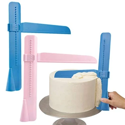 Immagine di minzhenamz Set di 2 raschietti per torte applicare la glassa, regolabile, decorazione torte, spatola crema, fondente, cake scraper