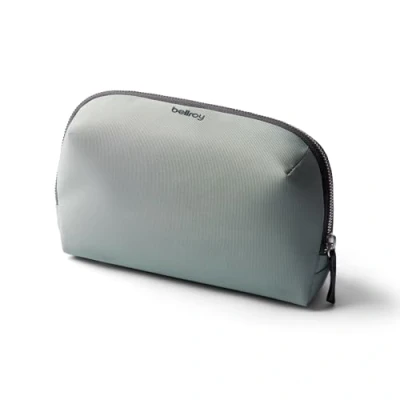 Immagine di Bellroy Desk Caddy (organizzatore di tecnologia) Eucalyptus