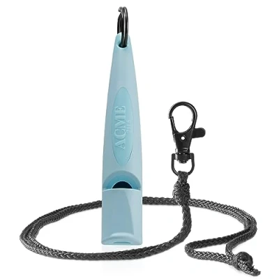 Immagine di ACME Fischietto per cani n. 210,5 (aggiornamento 2023) con nastro pipa in nero opaco Alpha ideale richiamare Ampia portata standard di frequenza (Baby Blue)
