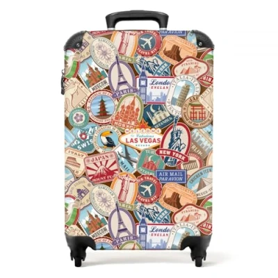 Immagine di NoBoringSuitcases.com bagaglio a mano, trolley, valigia da 10 kg, rigida, leggera, valigie viaggio per cabina, aereo con 4 ruote girevoli manico estensibile robusto 55x40x20 cm Destinazioni modello