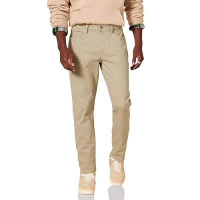 Immagine di Amazon Essentials Pantaloni in Twill Elasticizzati con 5 Tasche e vestibilità Sportiva (Disponibile nelle Taglie Big &amp; Tall) Uomo, Marrone Kaki, 36W / 31L