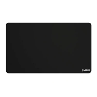 Immagine di Glorious Gaming Cloth Mousepad (XL Extended) Bordi cuciti, superf. liscia per velocità e controllo, antisciv., lavabile in lavatrice, grande (610 x 360 3 mm) Nero
