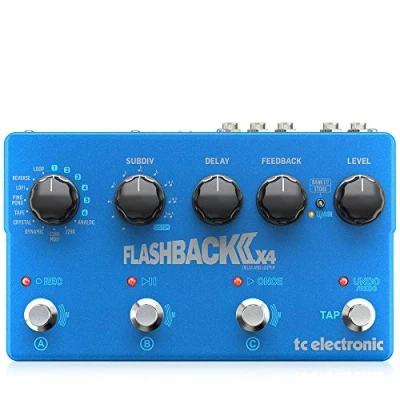Immagine di TC Electronic FLASHBACK 2 X4 Delay Pedale Flagship ampliato con 3 interruttori MASH, Crystal, Analog e Tape 6 Presets
