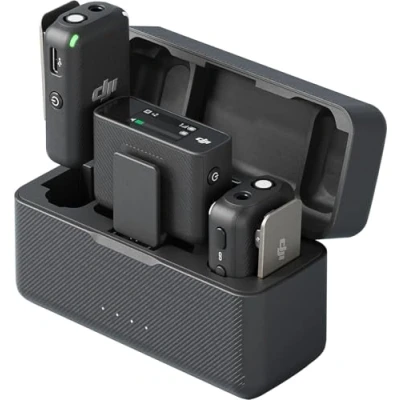 Immagine di DJI Mic, Microfono Wireless Compatto e Portatile Lavalier con Registrazione a Doppio Canale, Raggio di Trasmissione 250 metri, 15 ore, per Smartphone, Fotocamere, Laptop