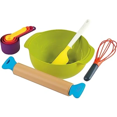 Immagine di Casdon Joseph Bake Kit per dolci giocattolo adatto a bambini di età superiore 3 anni Include un mattarello dar sfogo alla tua fantasia!