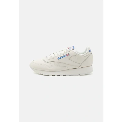Immagine di Reebok Classic Leather Unisex Sneakers basse, Taglia: 41, Chalk/vector blue/vector red Pelle e tessuto