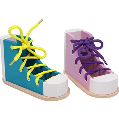 Immagine di 6475 scarpe colorate da allacciare small foot in legno filettato e colorato, set 2 un design compreso il laccio abbinato, dai 3 anni