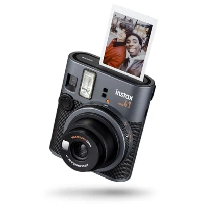 Immagine di INSTAX Mini fotocamera istantanea 41, funzionamento semplice con esposizione automatica, flash integrato, obiettivo selfie e modalità close up, una dal design classico.