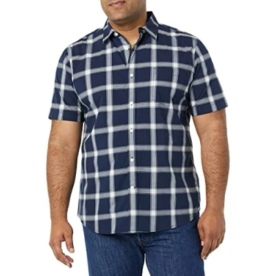 Immagine di Amazon Essentials Camicia in Popeline a Maniche Corte Slim Uomo, Blu Marino Bianco Buffalo Plaid, M