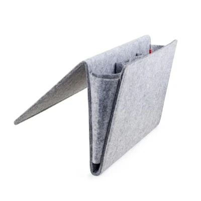Immagine di Kikkerland Tasca porta oggetti per bordo letto, Materiale: Feltro, Colore: Grigio, 42 x 21.5 2.5 cm