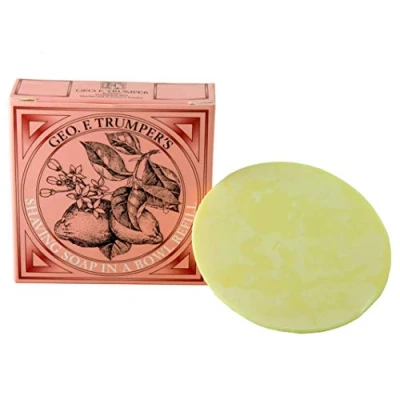 Immagine di Geo F Trumper Limes Hard Shaving Soap (80g)