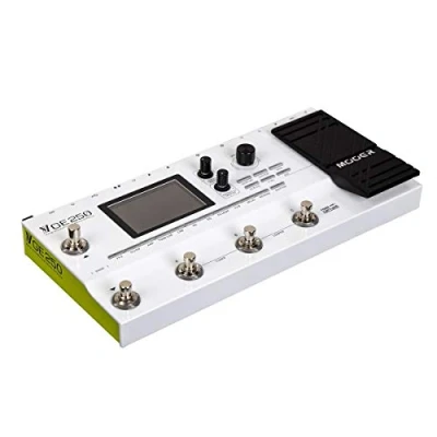 Immagine di Mooer GE 250 Multi Effects Processor Pedal