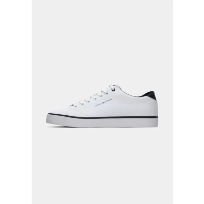 Immagine di Tommy Hilfiger TH Hi Vulc Core Low Leather Ess Fm0Fm05041, Sneaker vulcanizzate Uomo, Bianco (White), 44 EU