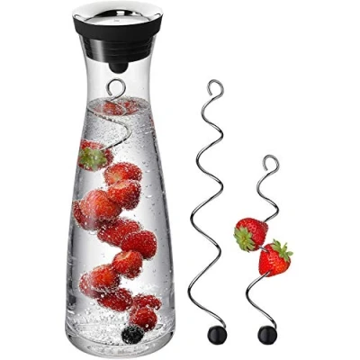 Immagine di WMF Caraffa Acqua Basic in Nero/Coperchio Colore: Argento 1,0l Altezza 29 cm Chiusura di Lenti Vetro Acciaio Inox Cromargan® e Due Spiedini Frutta