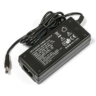 Immagine di Mikrotik 48POW adattatore e invertitore Nero