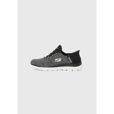 Immagine di Skechers Hands Free Slip Ins Summits Dazzling Haze, Scarpe da Ginnastica Donna, Nero/Bianco, 38 EU Larga
