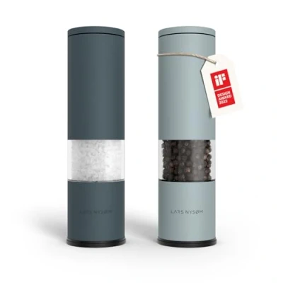 Immagine di LARS NYSØM Set di 2 macina sale e pepe manuale con in ceramica regolabile da grossolana a fine I macinini per spezie design (Blue)