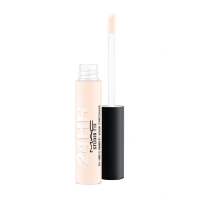 Immagine di MAC Studio Fix 24 Hour Smooth Wear Correttore NW10 7 ml