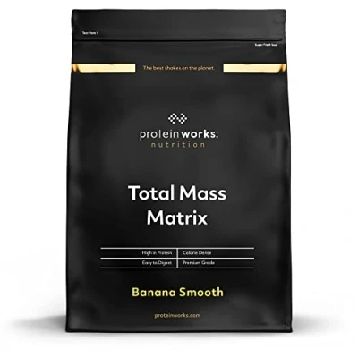 Immagine di THE PROTEIN WORKS Matrix Massa Totale Mass Gainer, Frullato di Proteine in Polvere per Fare Massa, Alto Contenuto Calorie, Proteine, Carboidrati e TCM Banana Vellutata, 2 kg