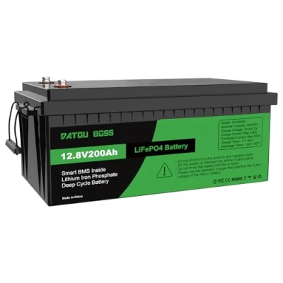 Immagine di DATOUBOSS Batteria al Litio 12V 200Ah LiFePO4, BMS 200A Incorporato, Fino a 15.000 Cicli Profondi, Uscita Massima 2560Wh, Supporto Collegamento in Serie/Parallelo, per Camper, Sistema Solare